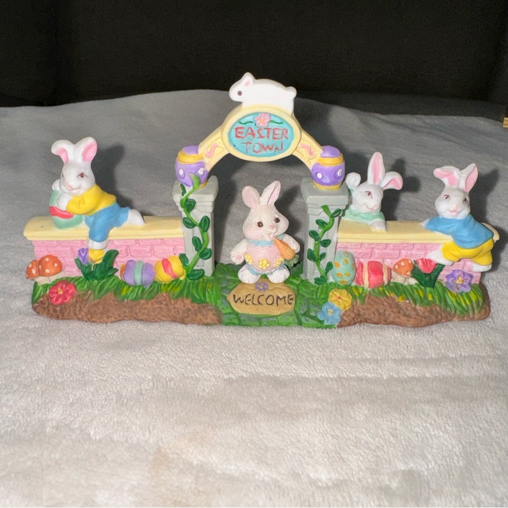 Cottontale Cottages Gateway Porcelain Easter Town Village Diorama Decorations